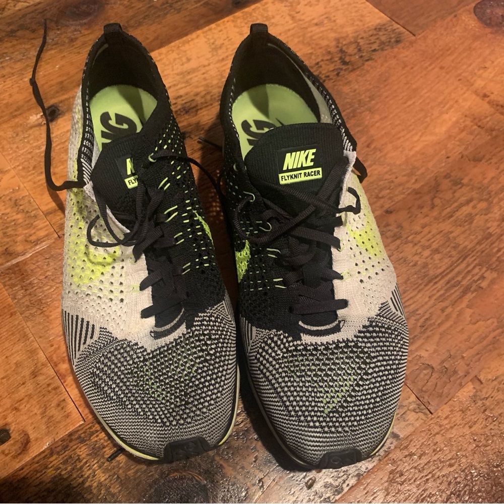 Men's Nike Flyknit Racer Sail Volt Black size 10